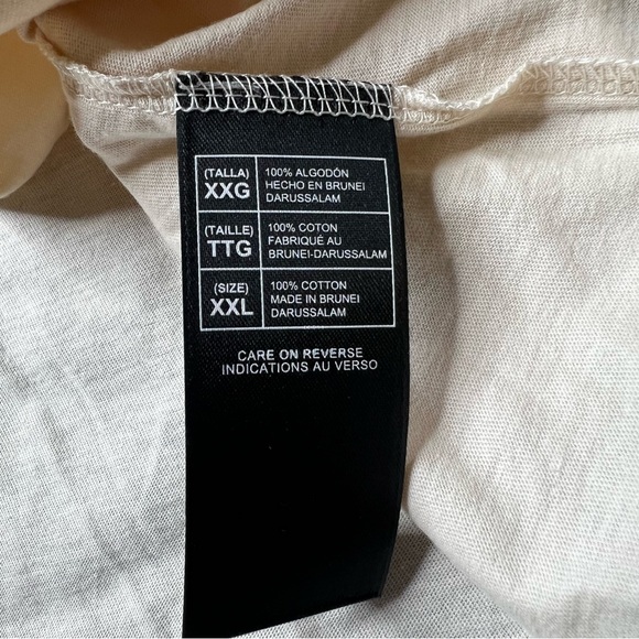 Disney Parks Star War's Galaxy's Edge Black Spire Outpost T-Shirt Cream Orange - Picture 6 of 6